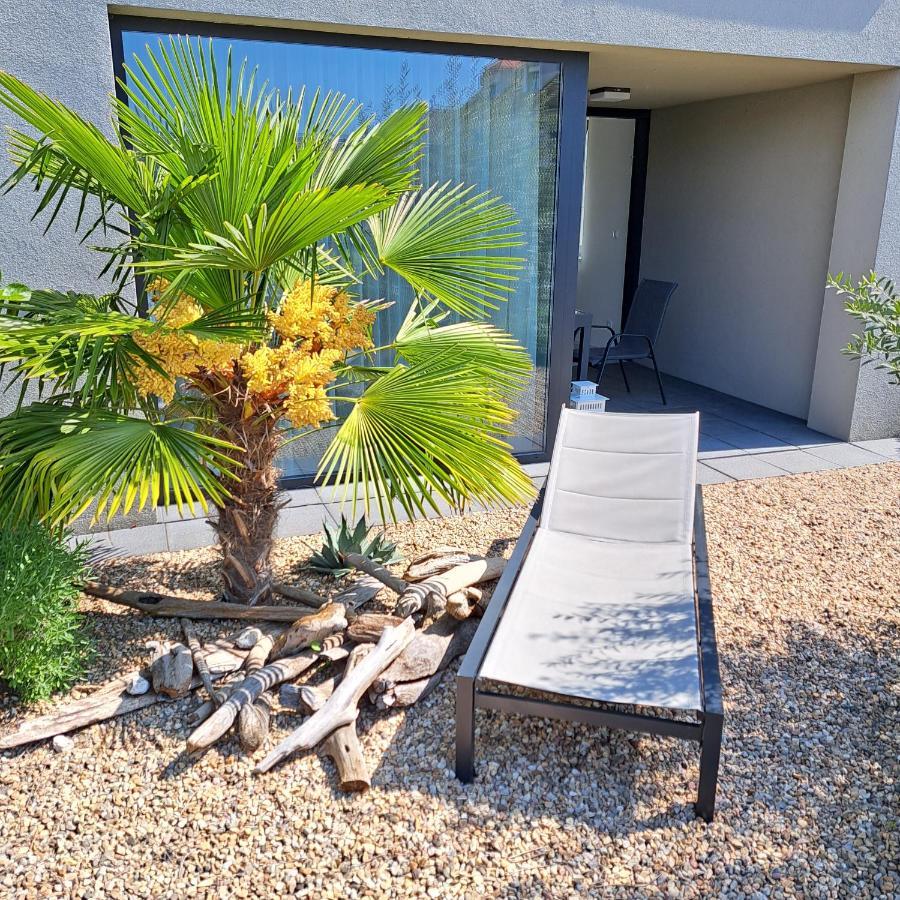 Palm Garden Apartment 1 Mikulov Esterno foto